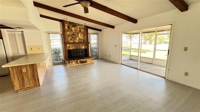 Building Photo - 10548 86th Ave N