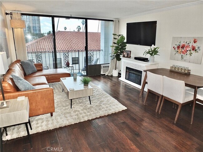 Building Photo - 2601 E Ocean Blvd