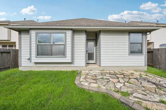 Building Photo - 618 Aulia Ln