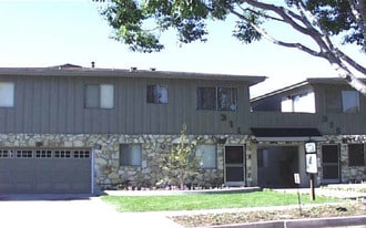 Building Photo - Kenwood Village