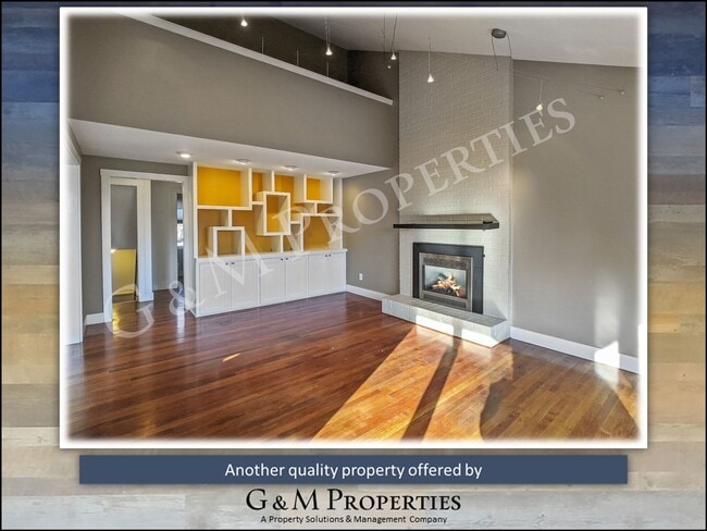 Building Photo - Rarely Available 4-Bedroom House - in Pitt...