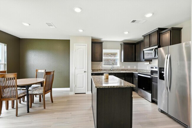 Building Photo - 325 Palo Duro Canyon Dr