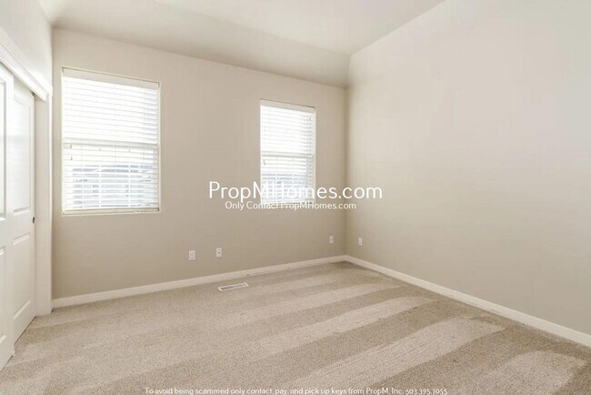 Building Photo - Gorgeous Two Bedroom Townhome in Villebois!