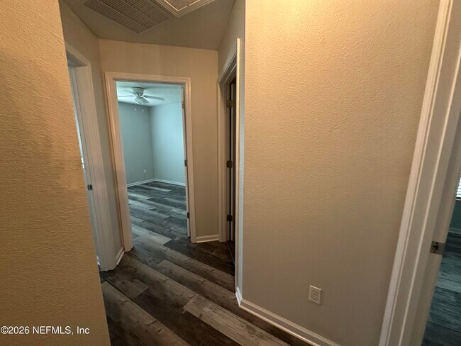 Building Photo - 494 Grampian Highlands Dr