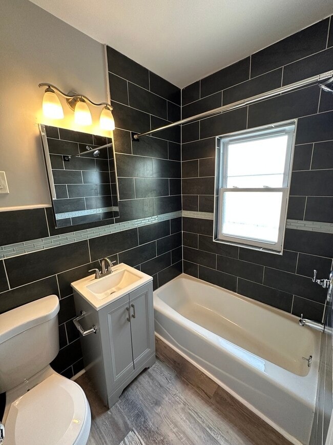 Building Photo - 5745 W Wellington Ave