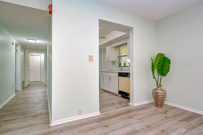 Building Photo - 1515 Bayshore Blvd