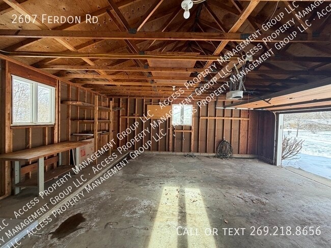 Building Photo - 2607 Ferdon Rd