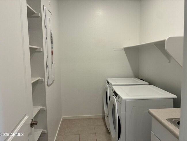 Building Photo - 27371 N 176th Dr