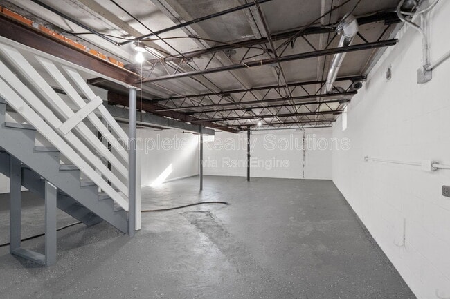 Building Photo - 7720 Ahern Ave