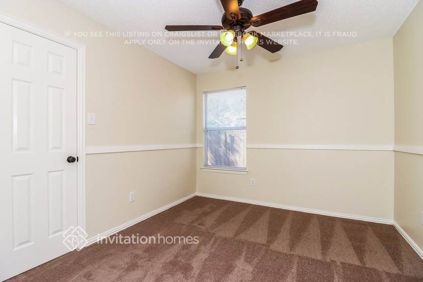 Building Photo - 1044 Waterview Dr