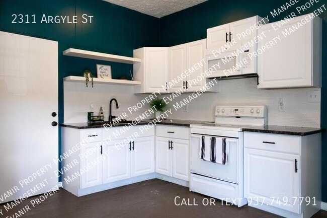 Building Photo - 2311 Argyle St