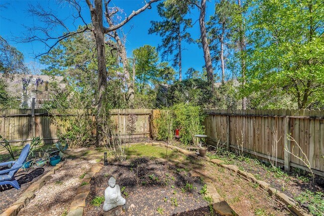 Building Photo - 116 W White Willow Cir