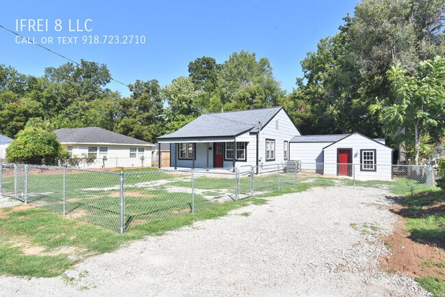 Building Photo - 3803 W Admiral Blvd