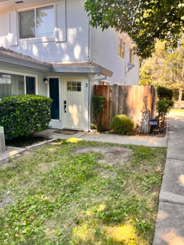 Primary Photo - 4762 Greenholme Dr