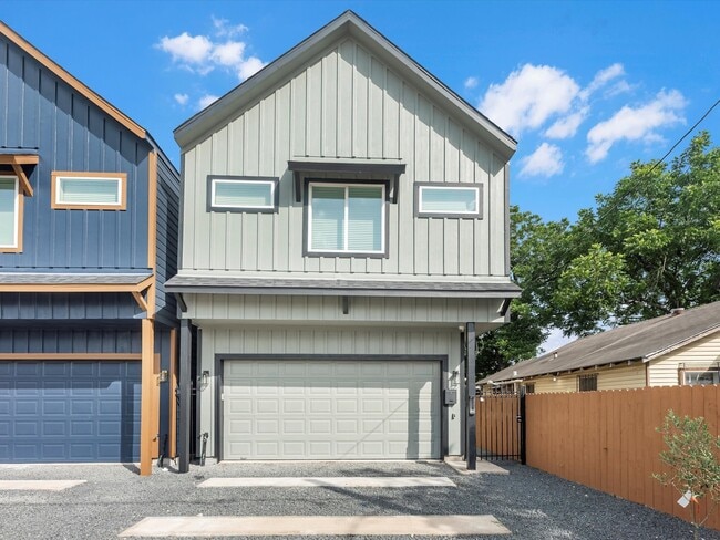 Building Photo - 603 N Milby St