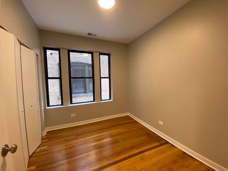 Building Photo - 1745 W Wallen Ave