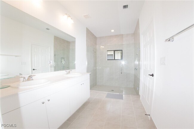 Building Photo - 4864 Gambero Wy