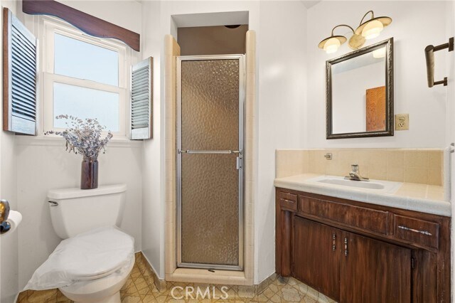 Building Photo - 1033 Encino Ave