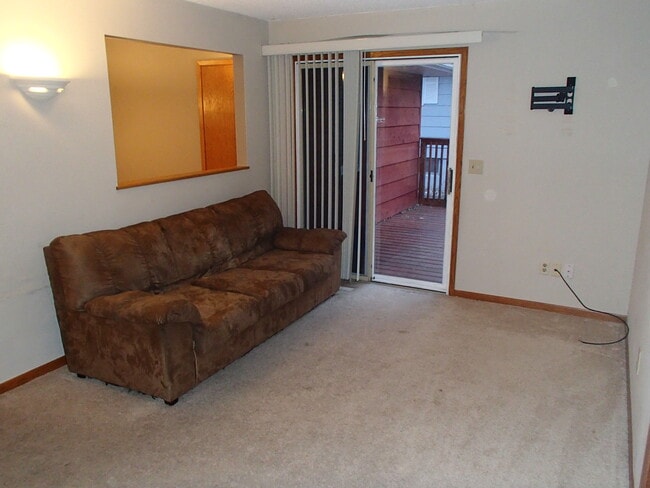 Building Photo - 2527 23rd Ave NW