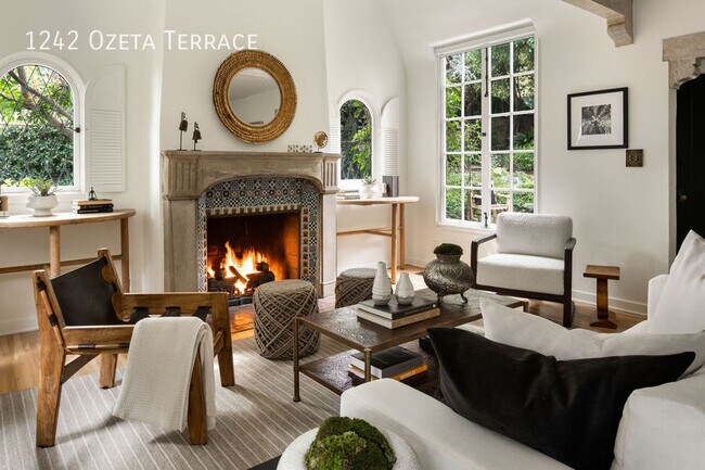 Building Photo - 1242 Ozeta Terrace