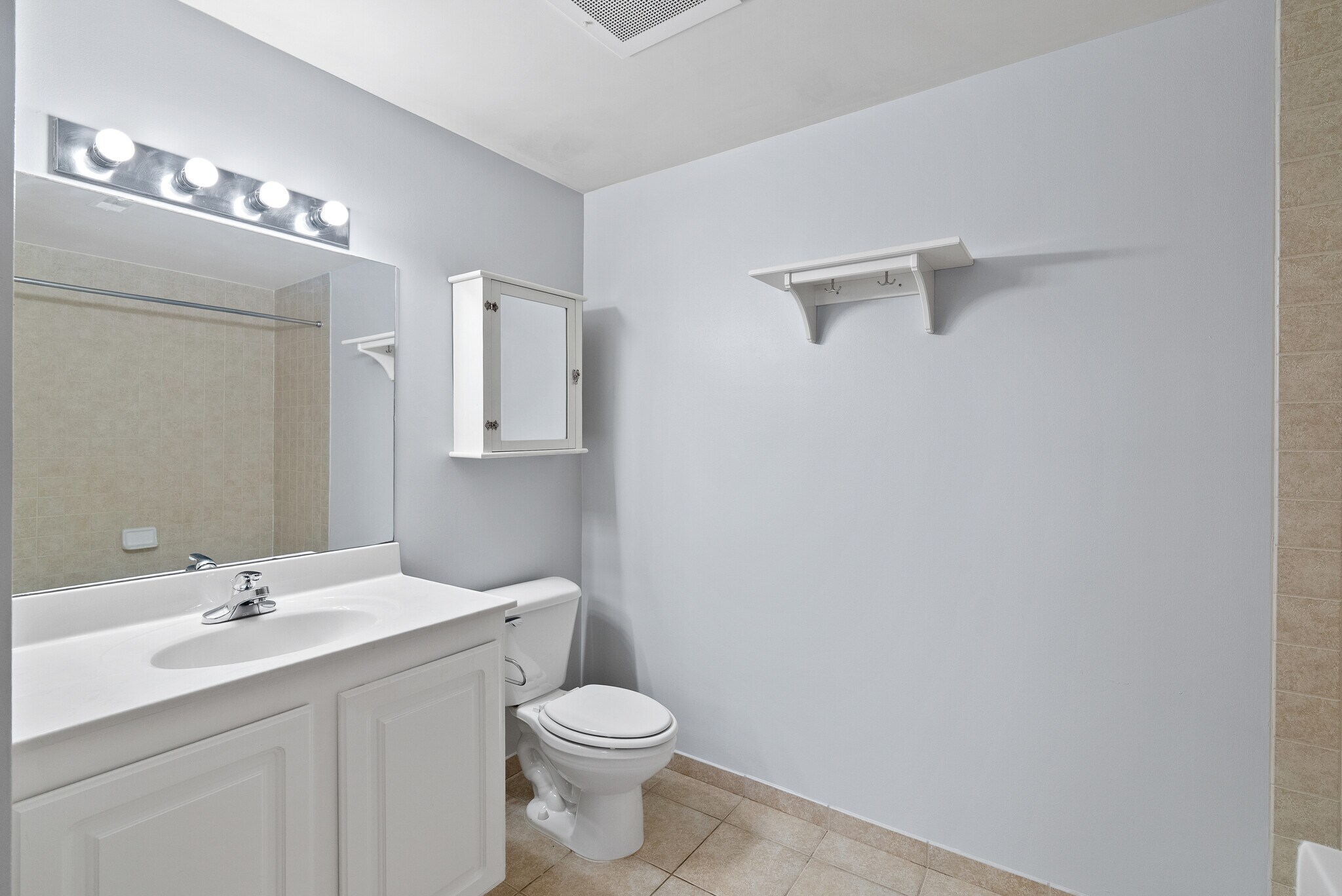 Building Photo - 350 G St SW