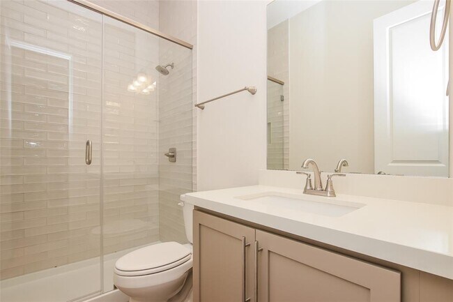 Building Photo - 607 Gunison Dr