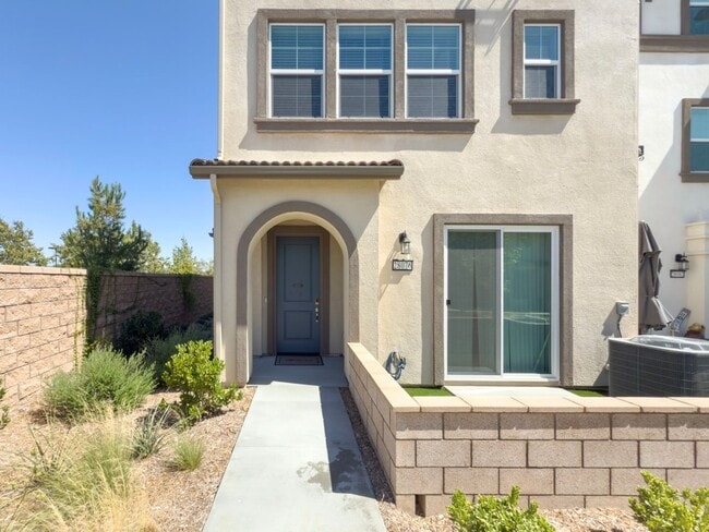Building Photo - ~ UNIQUE FIND ~ New Construction SOLAR Hom...
