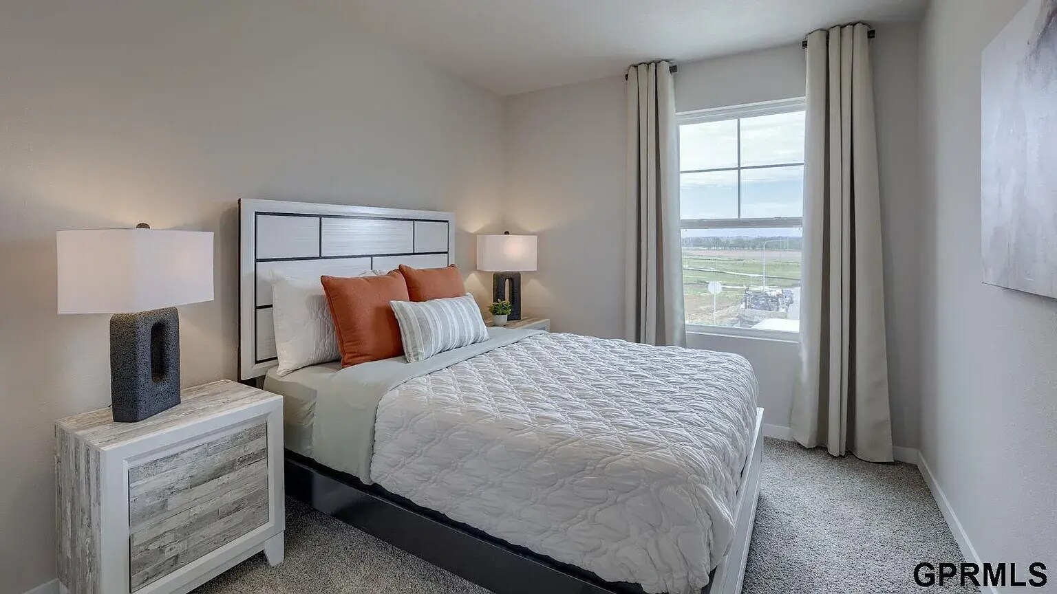 Building Photo - 8820 S 185th St