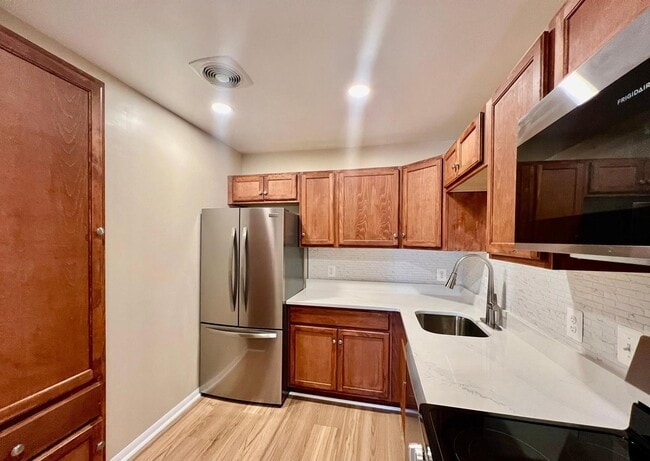 Building Photo - 7901 Badenloch Way