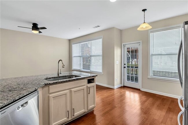 Building Photo - 6174 Indian Wood Cir