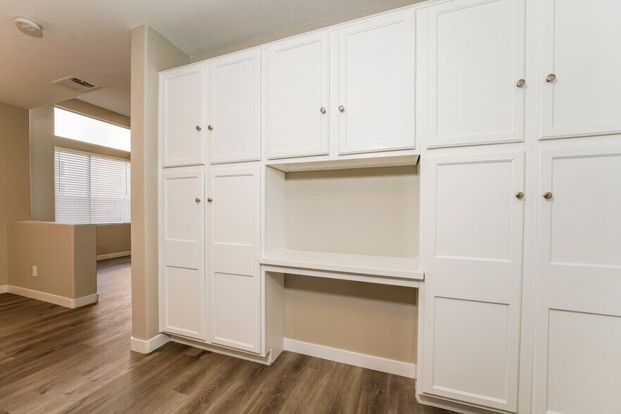 Building Photo - 2601 Guidance Ct