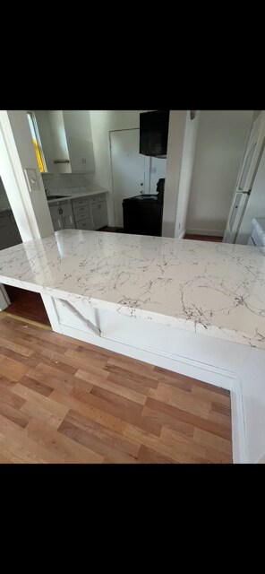 Building Photo - 603 NE Beech St