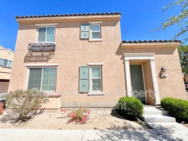 Primary Photo - 532 Calle Vibrante