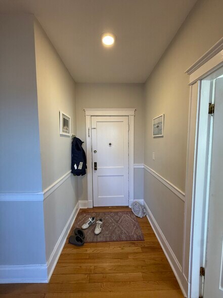 Building Photo - 84 Saint Stephen St