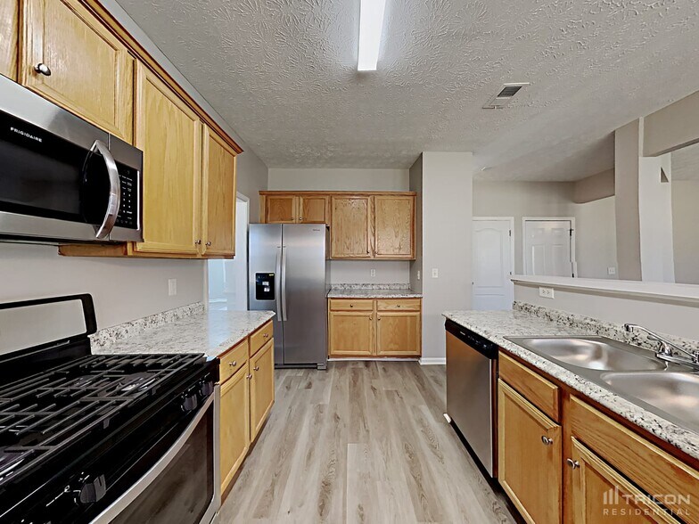 Building Photo - 706 Hot Springs Trail