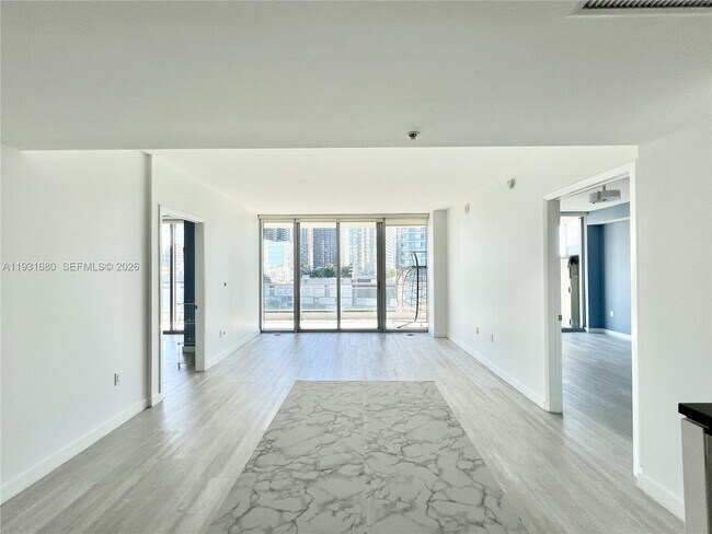 Building Photo - 92 SW 3rd St