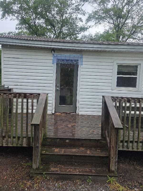 Building Photo - 831 Dogwood Cir