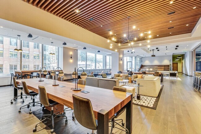 Building Photo - 135 Seaport Blvd
