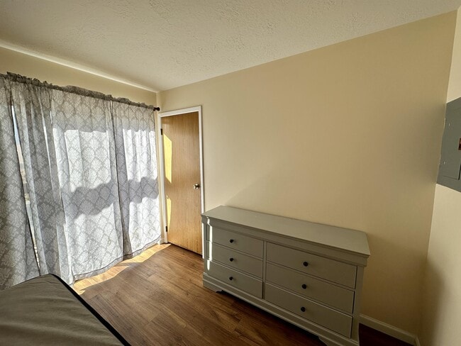 Building Photo - 3615 N Wolf Creek Dr