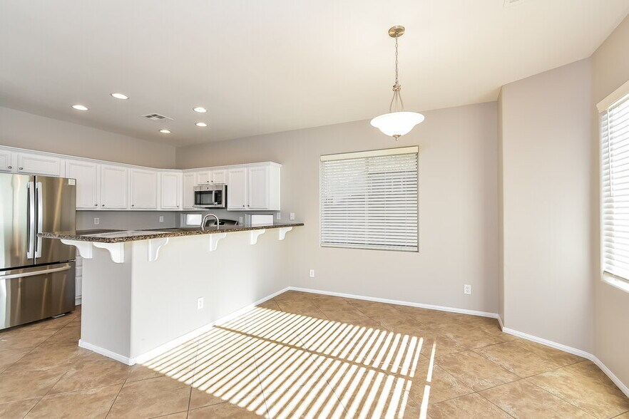 Building Photo - 4967 Silent Valley Ct