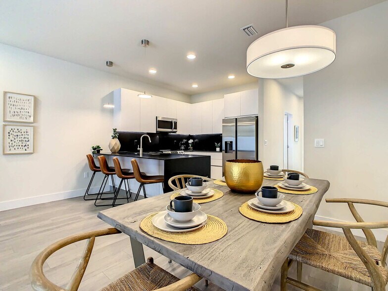 Building Photo - 17204 Blessing Dr