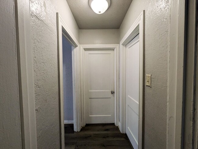 Building Photo - 3885 Park St