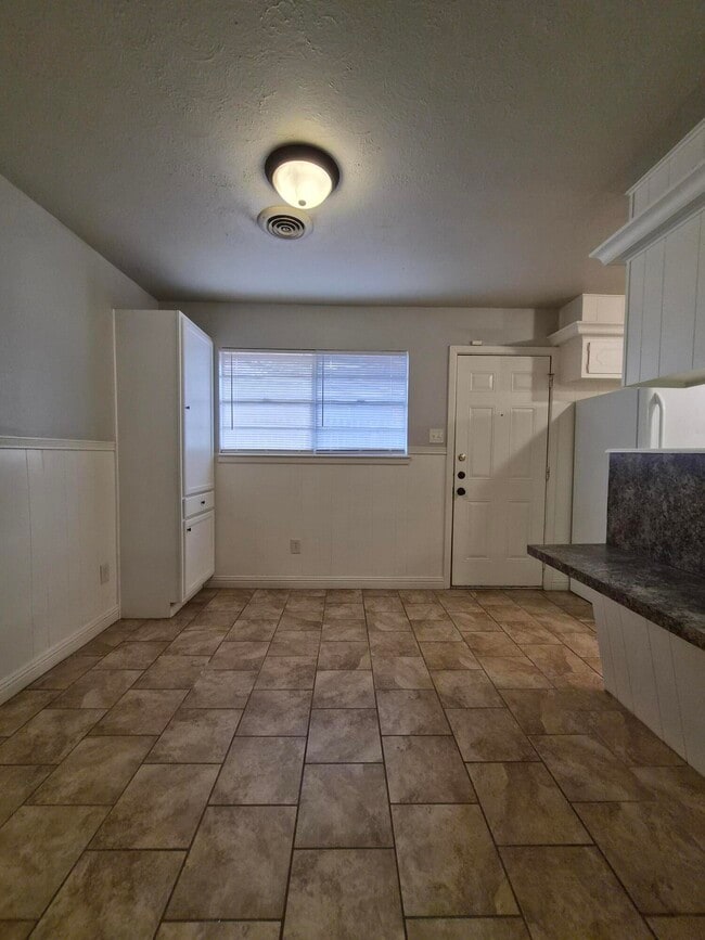 Building Photo - 3813 51st St