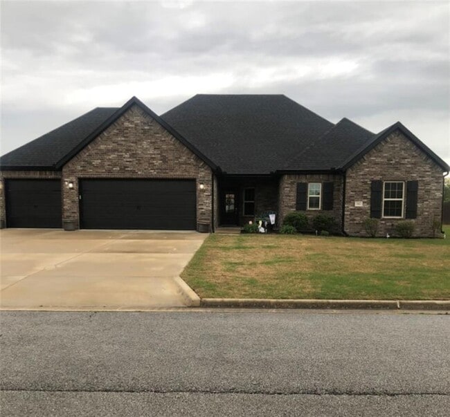 Primary Photo - 18061 Astor Dr