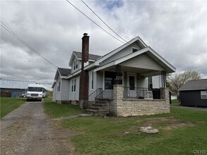 Building Photo - 9141 River Rd