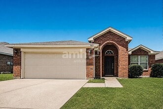 Building Photo - 903 Plumeria Dr