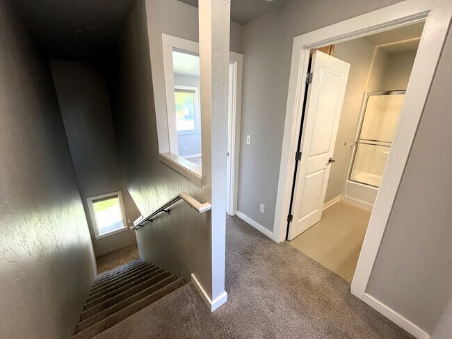 Building Photo - (1X) 1492-1498 Rohnerville [PRM: Henry]