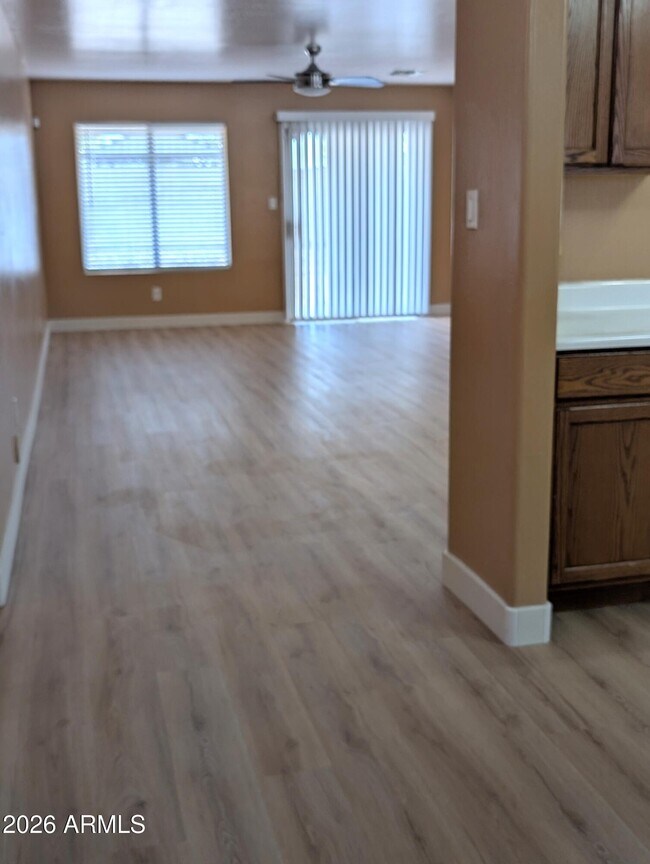 Building Photo - 13216 W Mauna Loa Ln