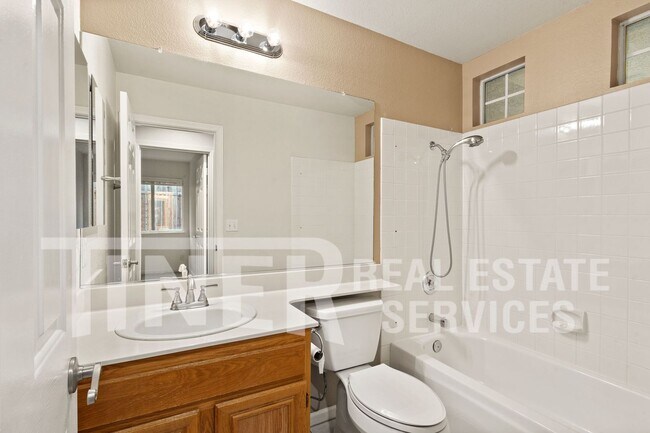 Building Photo - 134 John Henry Cir