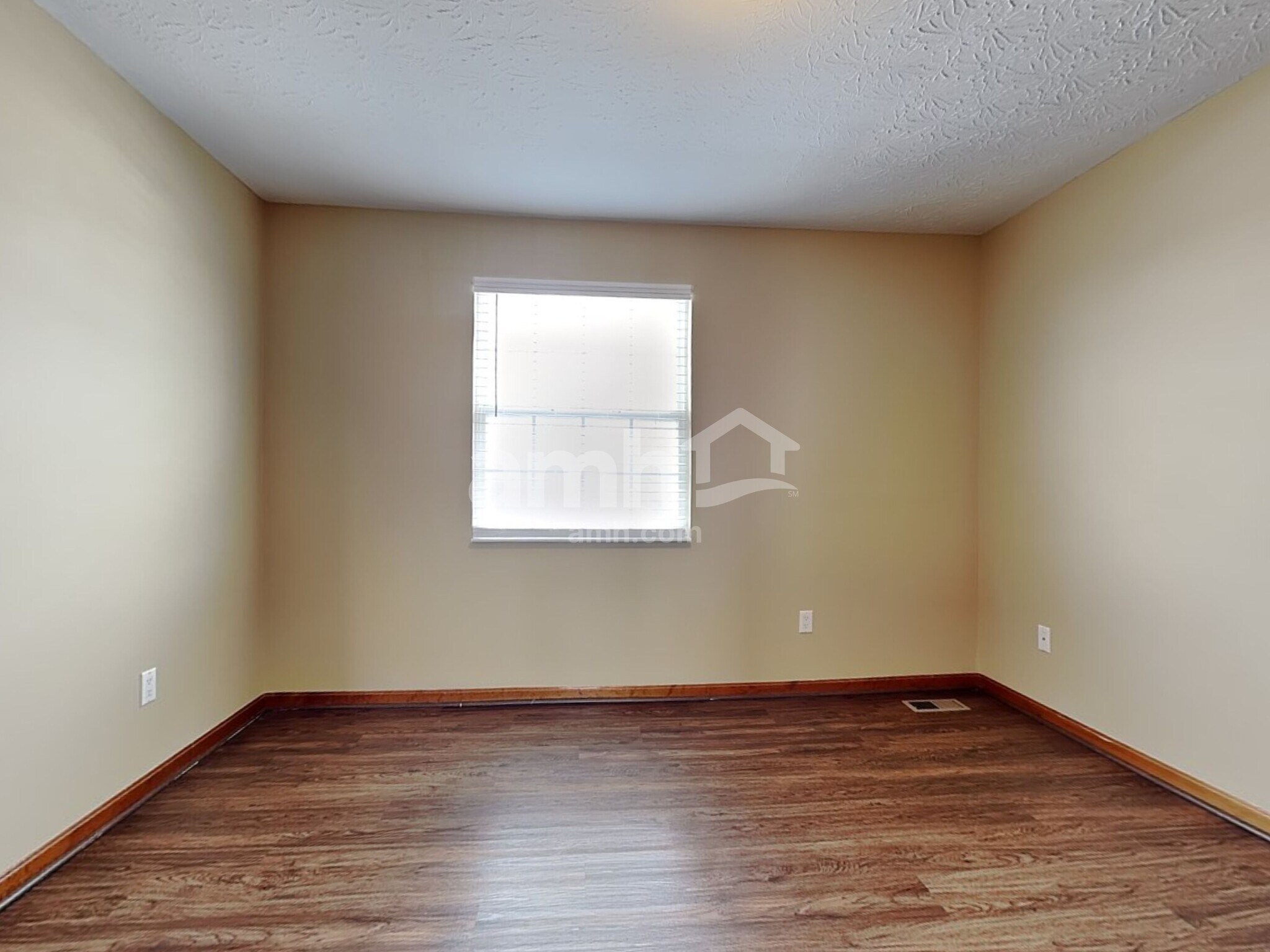 Building Photo - 6040 Glennshire Ct